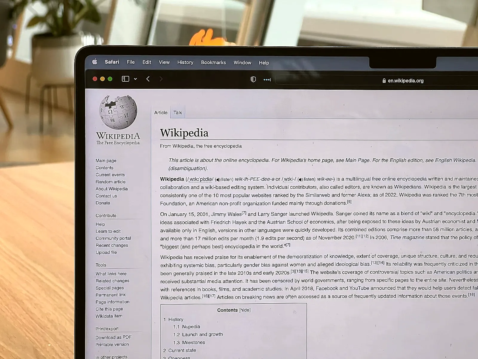 A resume with the top third highlighted to show the most-read section.